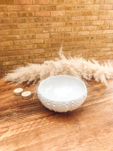Load image into Gallery viewer, Shell bowl | serving bowl | salad bowl | decorative bowl | al fresco style
