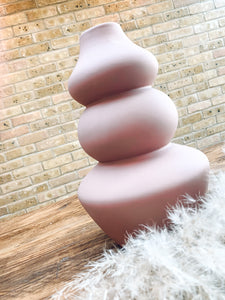 Soft old pink | decorative vase | smooth matt finish