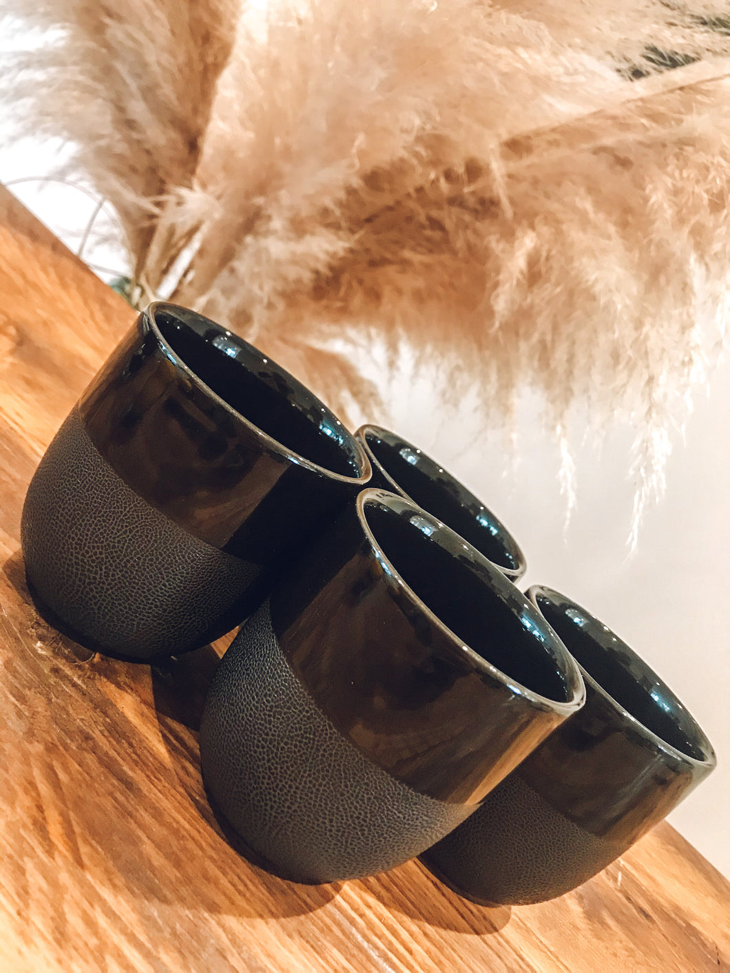 Textured black | flat white | coffee cups | set of four